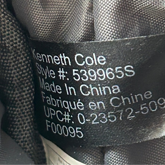 Kenneth Cole Reaction Unisex Modern Dilemma - 15.6" Computer Portfolio R-Tech - Picture 15 of 15